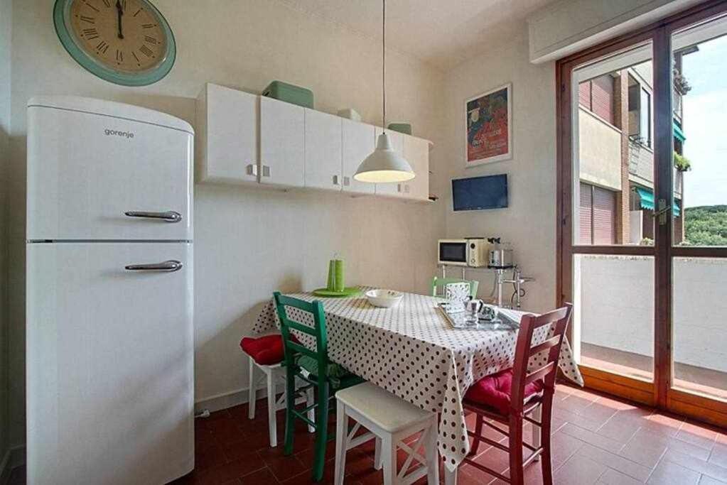 Frati Bigi With Two Bedrooms And Parking Appartamento *