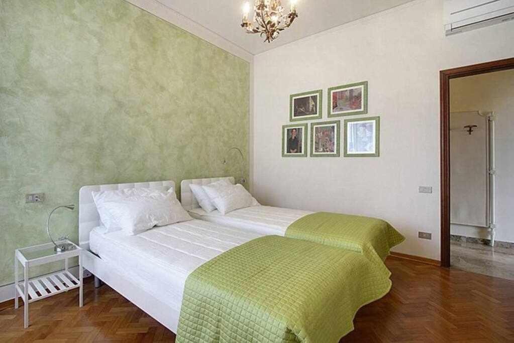 Frati Bigi With Two Bedrooms And Parking Appartamento *